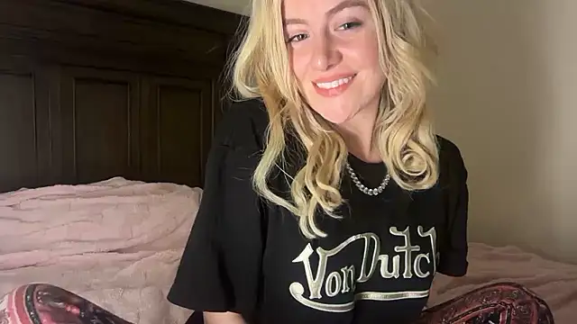 blondebunny999 999 online show from January 2026 05:11:02 AM