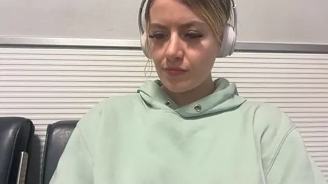 blondebunny999 999 online show from March 2026 11:06:01 PM