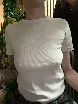 FrancescaZahra online show from February 2026 08:33:02 PM