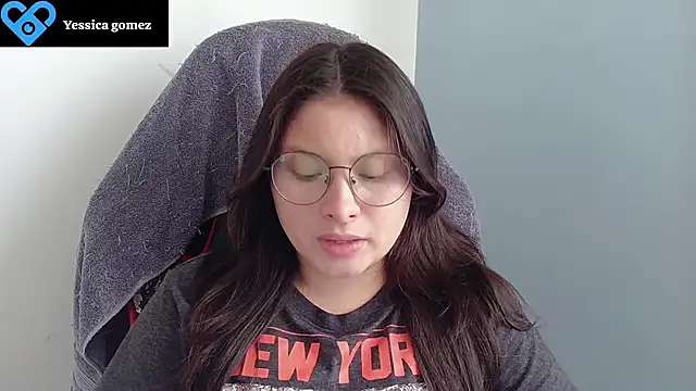 yessica gomez01 online show from June 2026 05:51:02 PM