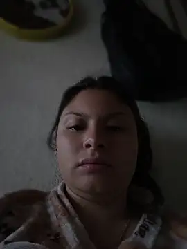 yessica gomez01 online show from June 2026 01:21:02 PM