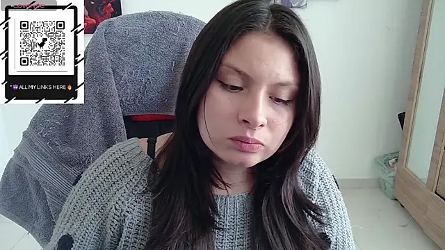 yessica gomez01 online show from June 2026 08:32:01 PM