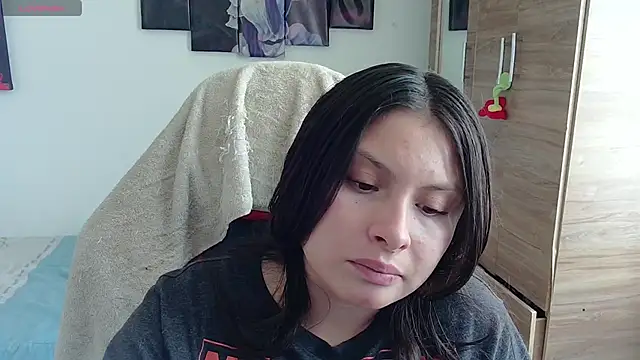 yessica gomez01 online show from June 2026 08:42:01 PM