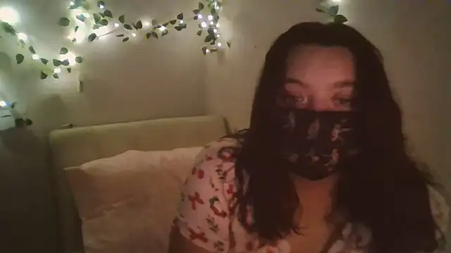 Snapshot of Lunablushh chatting on February 2026 04:12:02 AM Lunablushh online show from February 2026 04:12:02 AM