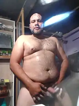 Guanatos13 online show from March 2026 10:02:02 PM