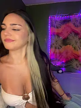 HoneybeeDiamonds online show from February 2026 06:46:02 AM