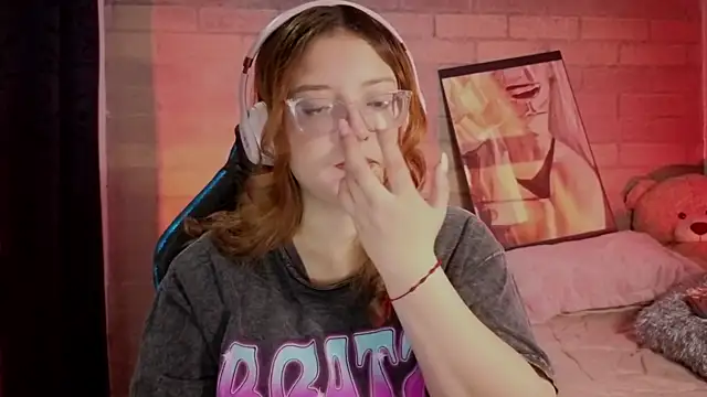 Mia Franklyn online show from April 2026 07:39:02 PM