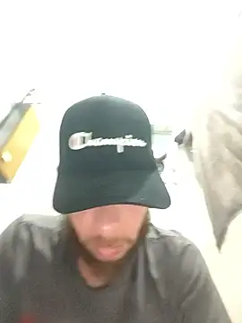 Olhoosclaros online show from January 2026 12:47:01 AM