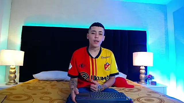 Raven Cox online show from January 2026 05:25:02 AM