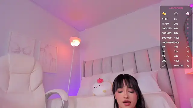 your alina18 online show from April 2026 12:34:01 AM