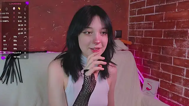 LisaBunnyy online show from February 2026 11:15:01 PM