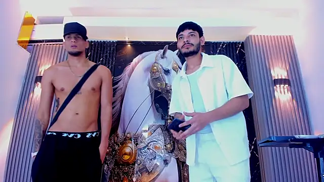 The Gods In Diamonds online show from February 2026 10:16:01 PM