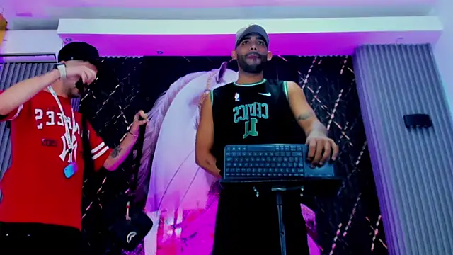 The Gods In Diamonds online show from January 2026 04:41:02 AM