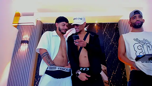 The Gods In Diamonds online show from February 2026 09:08:02 AM