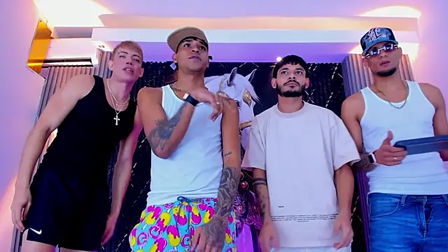 The Gods In Diamonds online show from February 2026 01:33:02 PM