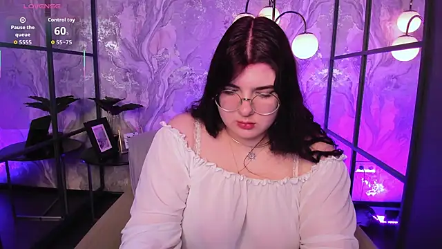 Siena aa online show from March 2026 10:04:01 PM