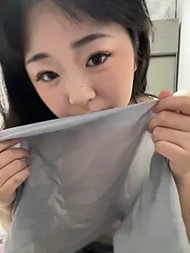 Snapshot of Mloy-01 chatting on February 2026 01:09:02 PM Mloy-01 online show from February 2026 01:09:02 PM