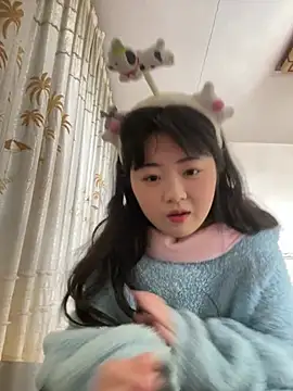 Snapshot of Mloy-01 chatting on February 2026 05:53:01 AM Mloy-01 online show from February 2026 05:53:01 AM