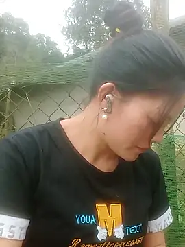 Snapshot of jjennyyy chatting on January 2026 03:32:01 AM jjennyyy online show from January 2026 03:32:01 AM