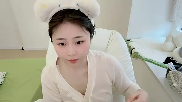 Onefiona online show from March 2026 06:48:02 AM