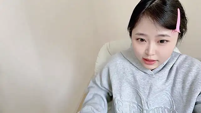 Onefiona online show from April 2026 06:27:01 AM