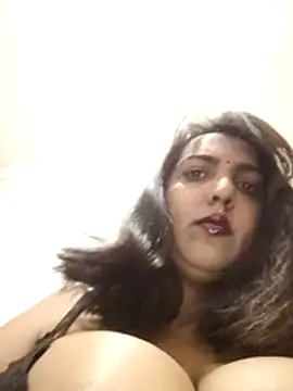 IndianBearxx online show from April 2026 05:20:01 PM
