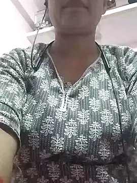 Snapshot of Zaara101 chatting on June 2026 06:16:02 PM Zaara101 online show from June 2026 06:16:02 PM
