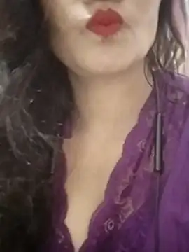 Snapshot of Zaara101 chatting on July 2026 03:40:02 PM Zaara101 online show from July 2026 03:40:02 PM