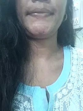 Snapshot of Zaara101 chatting on March 2026 06:51:02 PM Zaara101 online show from March 2026 06:51:02 PM