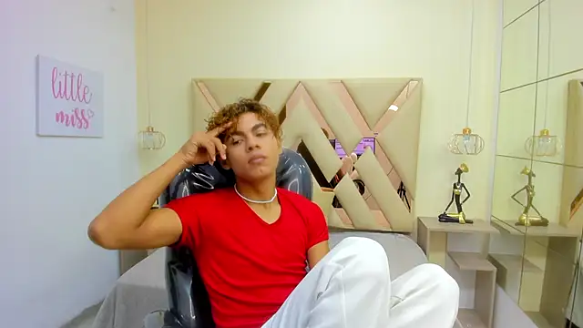 Anyelo Twink online show from February 2026 08:06:01 PM