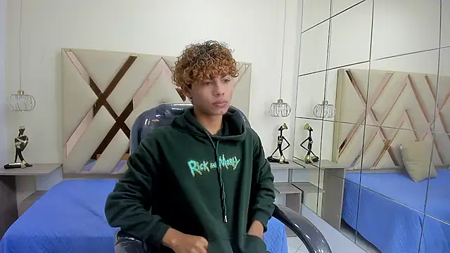 Anyelo Twink online show from February 2026 08:52:01 PM