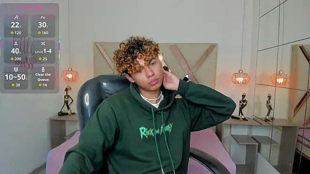 Snapshot of Anyelo_Twink chatting on May 2026 04:42:02 AM Anyelo Twink online show from May 2026 04:42:02 AM