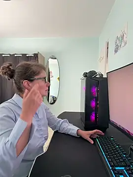 Faucettes online show from March 2026 08:38:02 AM