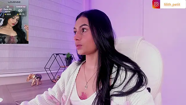 lilith petit  online show from April 2026 12:00:01 PM