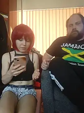 MochiNy4n online show from May 2026 03:22:02 PM