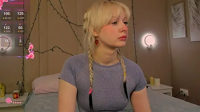 AdeleSilvy online show from March 2026 01:44:02 AM