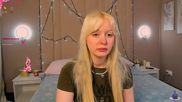 AdeleSilvy online show from April 2026 01:51:01 AM