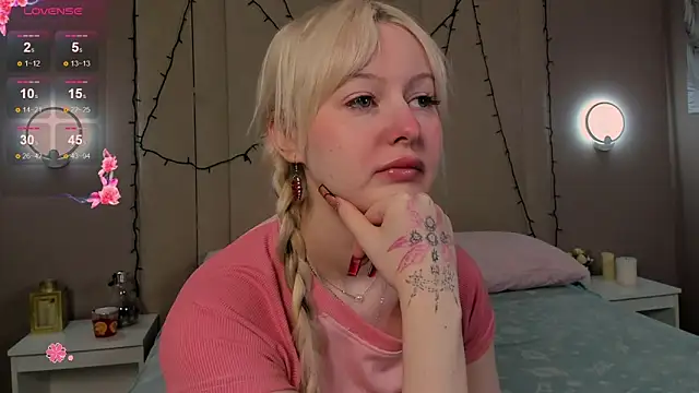 AdeleSilvy online show from March 2026 01:49:01 AM