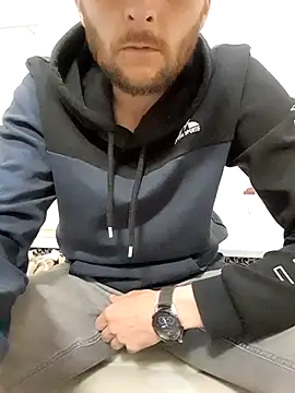 80julien online show from March 2026 01:28:01 PM