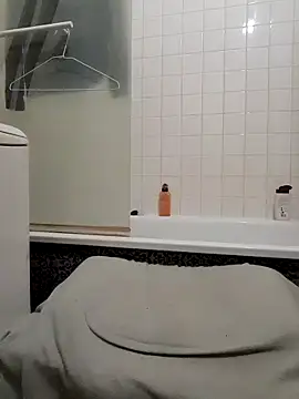 80julien online show from March 2026 06:42:02 PM