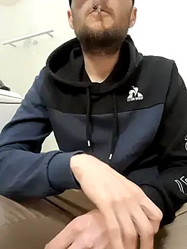 80julien online show from March 2026 08:03:01 PM