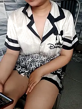 EnzxMoon02 online show from May 2026 11:35:01 AM