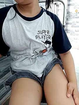 EnzxMoon02 online show from April 2026 04:49:01 AM