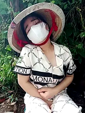 EnzxMoon02 online show from May 2026 06:28:02 AM