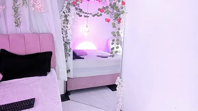 nicky bonny18 online show from February 2026 12:49:02 PM