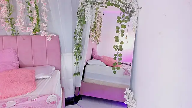 nicky bonny18 online show from February 2026 12:12:01 PM