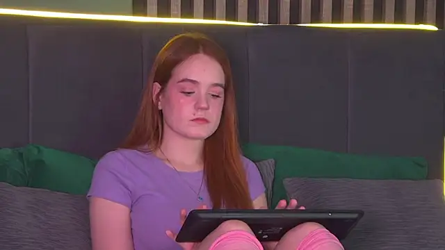 Snapshot of AmyRoy chatting on February 2026 04:25:02 PM AmyRoy online show from February 2026 04:25:02 PM