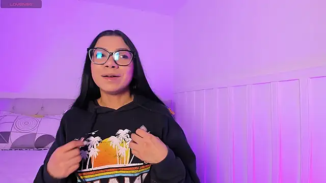 Snapshot of Little_Lexyy chatting on February 2026 03:48:01 AM Little Lexyy online show from February 2026 03:48:01 AM