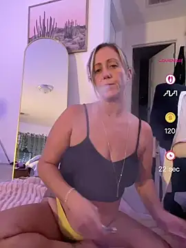 FoxyMillie online show from July 2026 12:51:02 AM