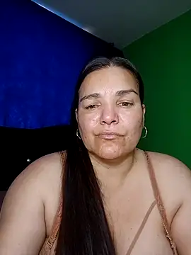 lee hot online show from February 2026 04:23:02 PM